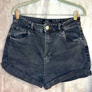 Cotton on high rise shorts